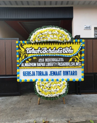 Papan Bunga Duka di Simanindo